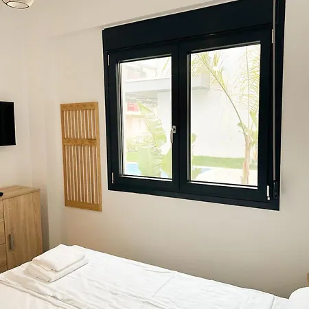 Apartmán Sea Shell - Paralia Ofriniou, Swimming Pool, Starlink Wifi